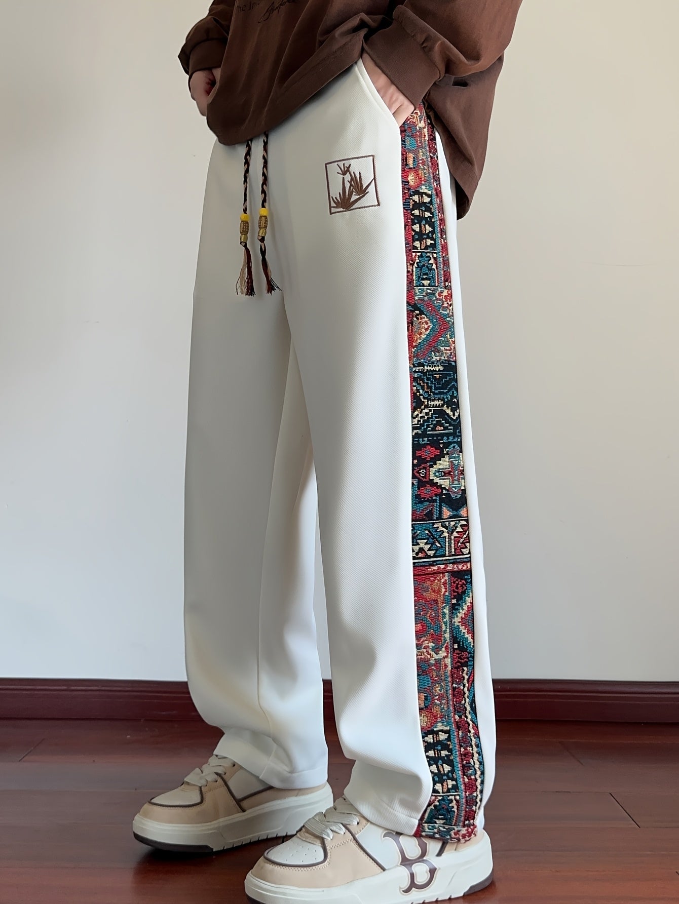 Men's Wide-Look Straight Pants with Ethnic-Embroidery Thigh - Loose-Fit Casual Trousers Suitable for Autumn/Winter Daily Wear, Hand Washable Straight Pants (No Dry)